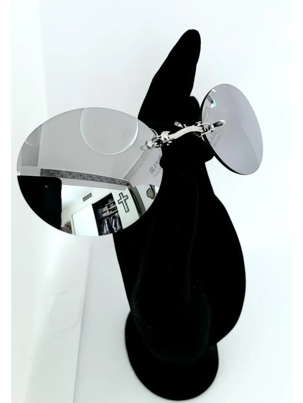 Iconic Vintage Pince-Nez Sci‎ Fi Movie Nose Clip Sunglasses